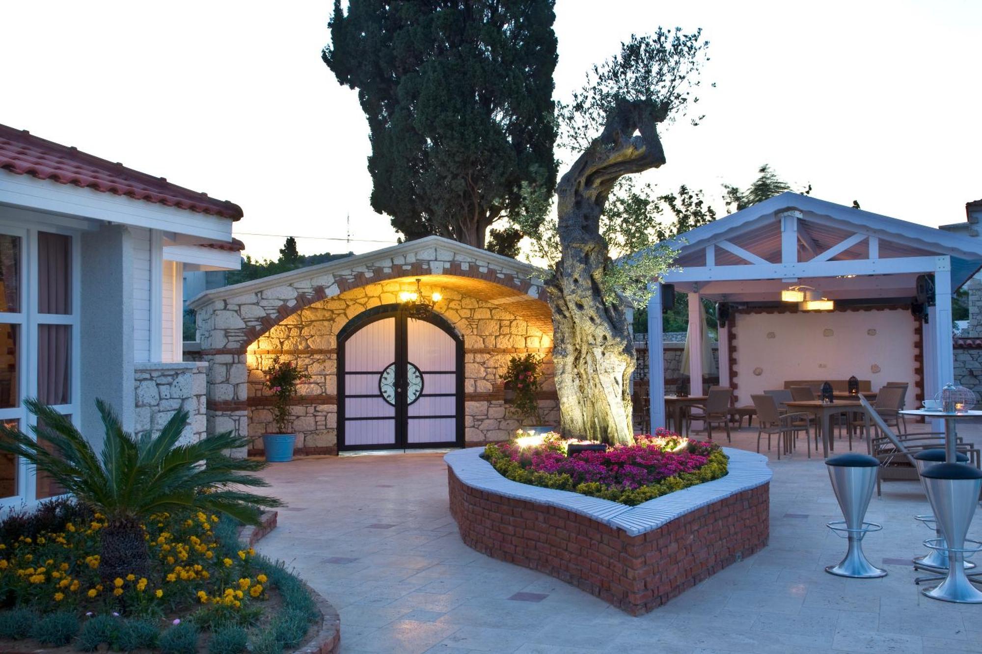 Casa Oliva Alacati - Adults Only 14 Plus Екстериор снимка