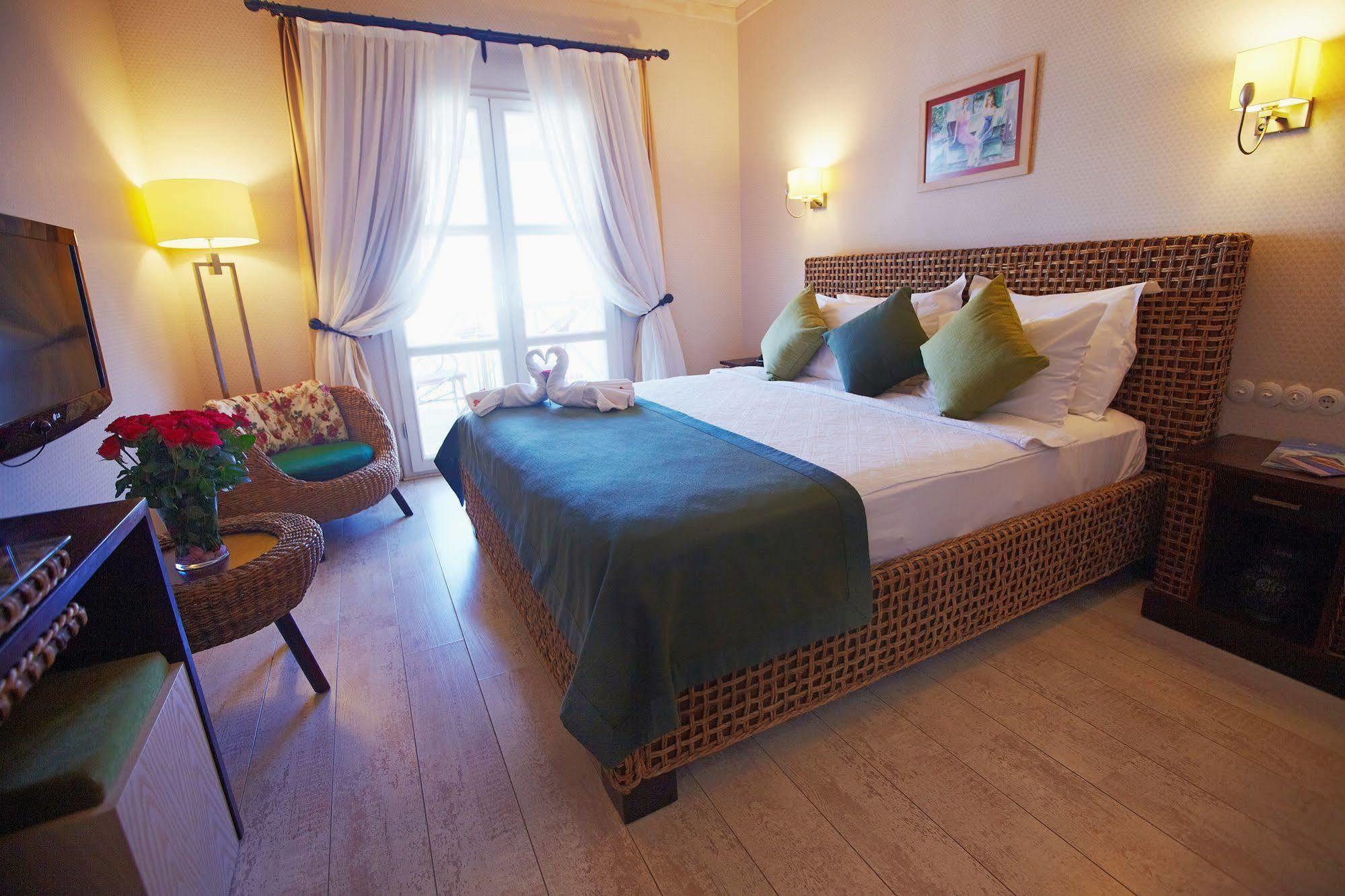 Casa Oliva Alacati - Adults Only 14 Plus Екстериор снимка